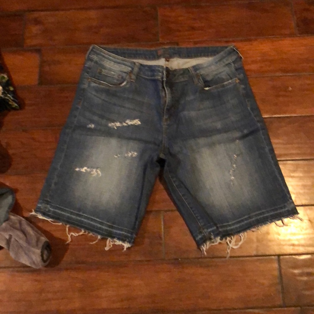 Frayed short